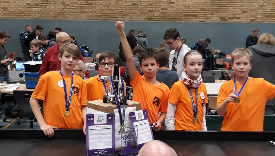 Team #Buelow erfolgreich bei der FirstLegoLeague in Leipzig