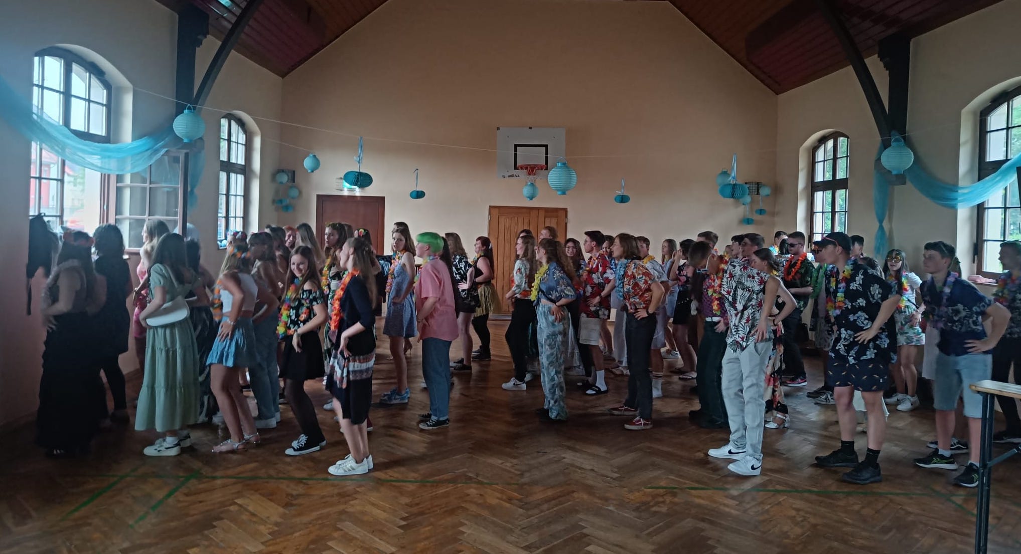 Unser Schulball- hawaiianische vibes am von Bülow Gymnasium